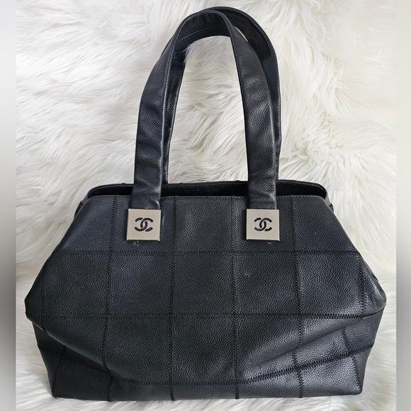 🖤 Chanel Caviar Tote 🖤 - Picture 1 of 13
